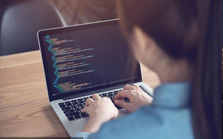 祁东 ,php声明和调用变量的符号是什么？